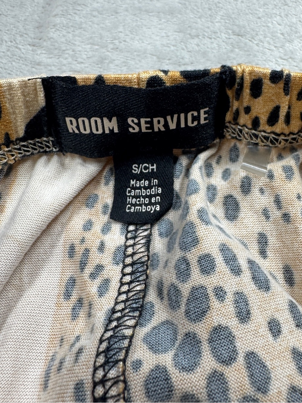 Room Service Cheetah Leopard Floral Tan Cream Black PJ Pajama Pants Size Small - Picture 15 of 16